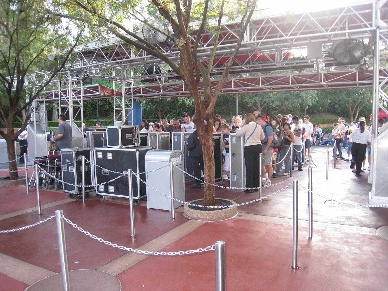 Vacation 2007-12 - Beaches Disney Hotels 0703.jpg - On the 2007-08 Florida vacation we visited beaches from Fort Myers to Sanibel Island sampling local food along the way. Green water and white sugar beaches! Arriving at Disney World we visited several of the theme resorts.